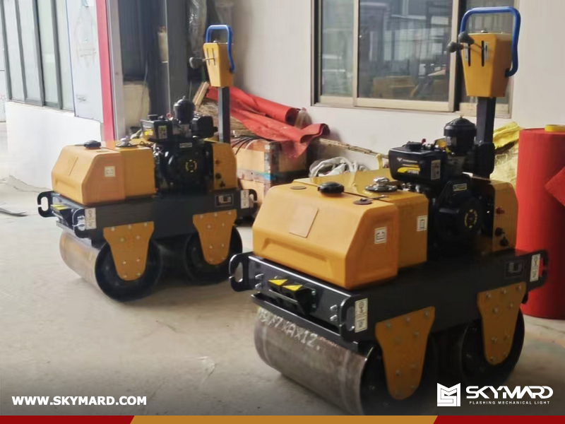 Russia - 1 Unit STP270 Compactor & 1 XCMG XMR Road Roller & 1 XCMG XMR170 Road Roller