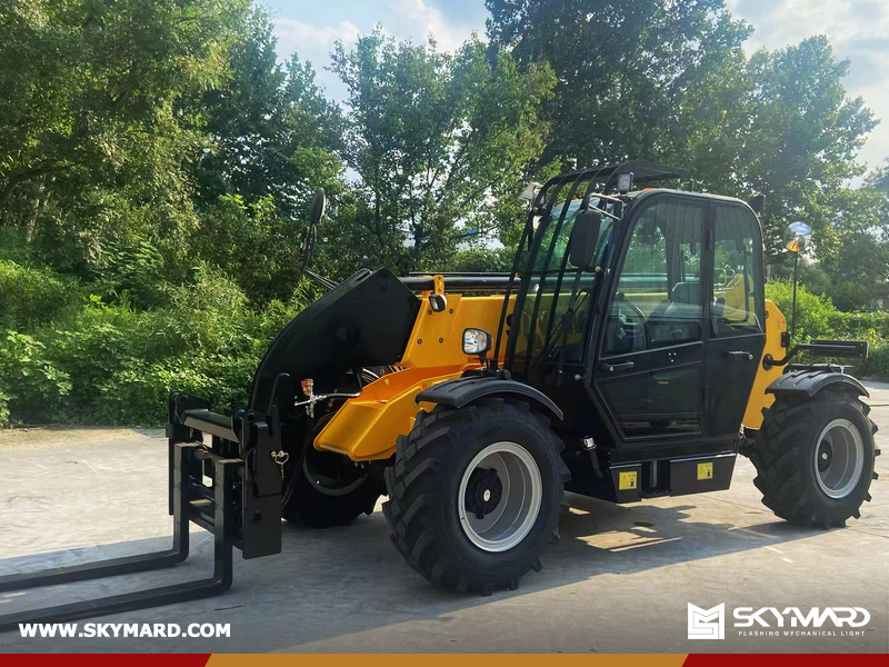 Poland - 1 Unit SINOMADA TR735 Telehander