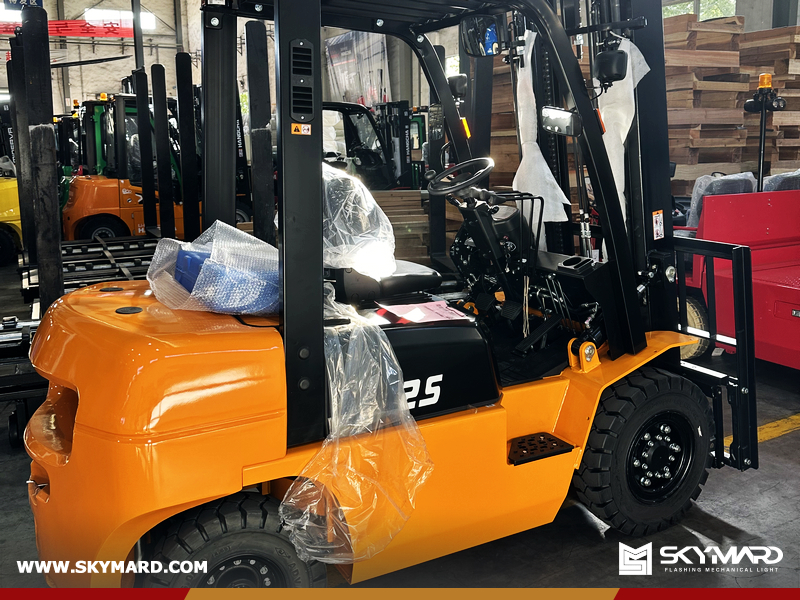 Mexico - 6 Units HANGCHA CPD25-XC4-I & 5 CPQYD25-XRW22 Forklifts