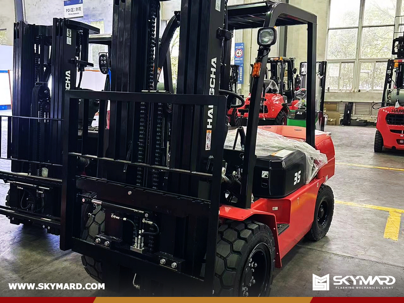 Mexico - 6 Units HANGCHA CPD25-XC4-I & 5 CPQYD25-XRW22 Forklifts