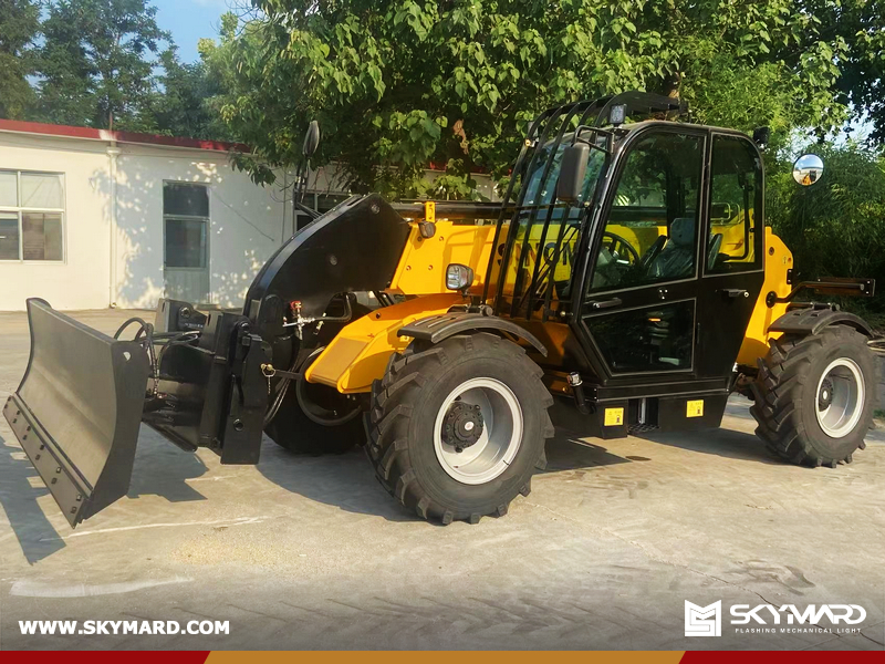 Poland - 1 Unit SINOMADA TR735 Telehander