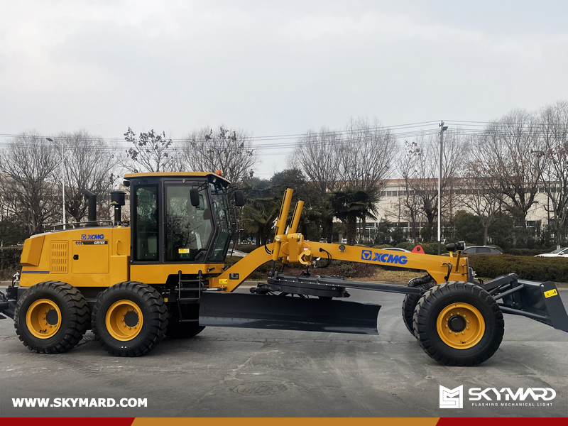 Spain - 1 Unit XCMG GR165 Motor Grader & 1 XS143 Road Roller