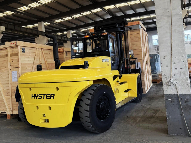 Heavy-Duty Forklift Delivery Marks New Win-Win Cooperation