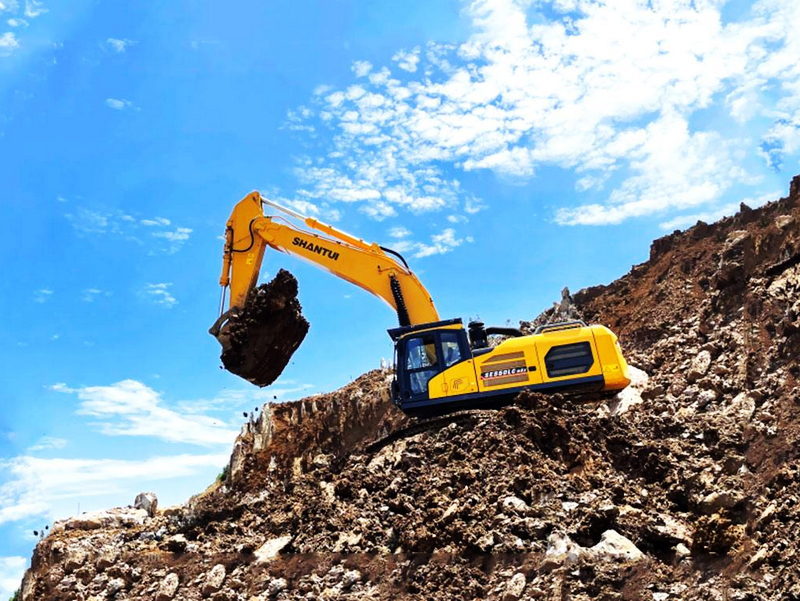 SHANTUI SE800LC-10W Excavator Delivered Again to Major Group