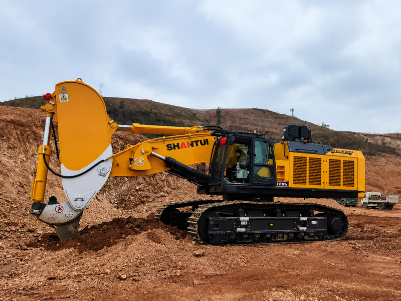 SHANTUI SE1200HK Delivers Powerful Performance in Hard Rock Mining