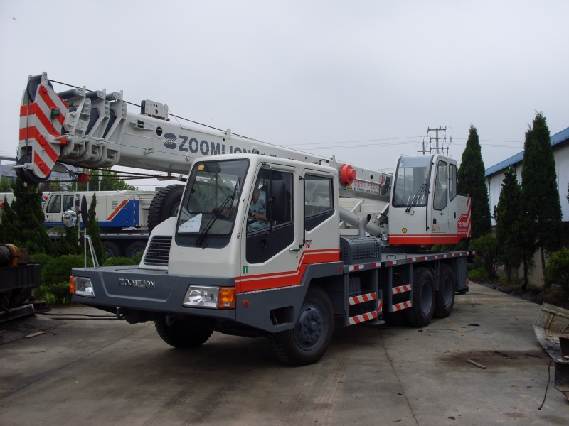 Excavator AC Maintenance—Don't Let Summer Heat Win